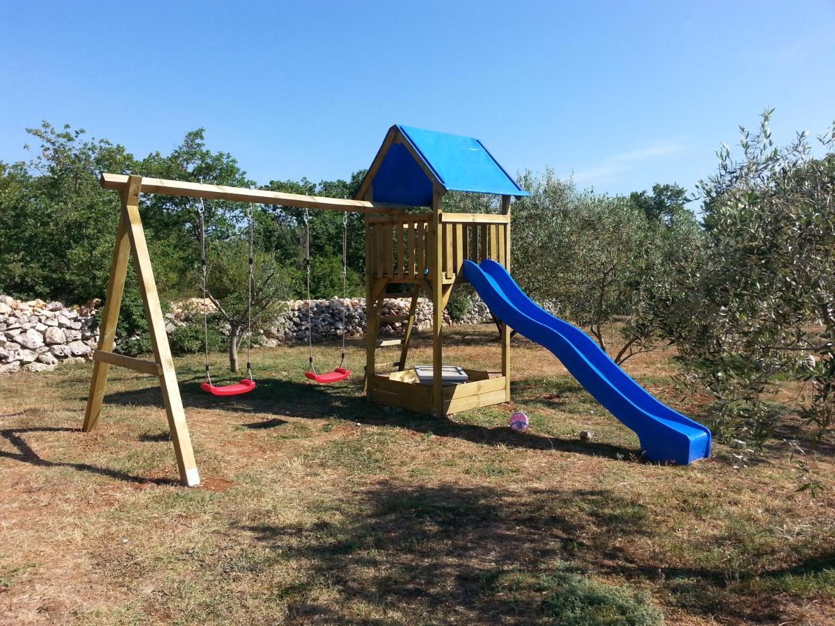 Holiday Home Hrast Debeljak 외부 사진