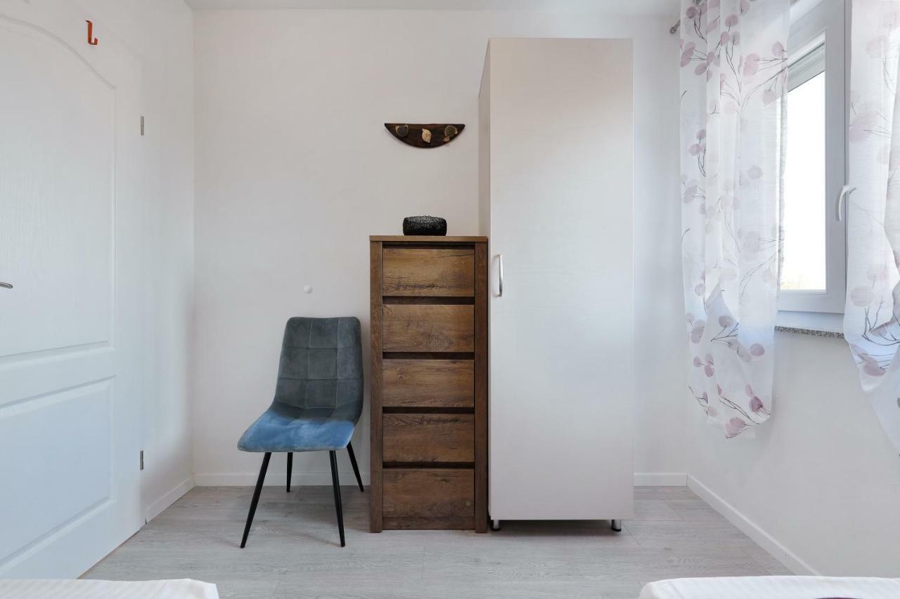 Holiday Home Hrast Debeljak 외부 사진